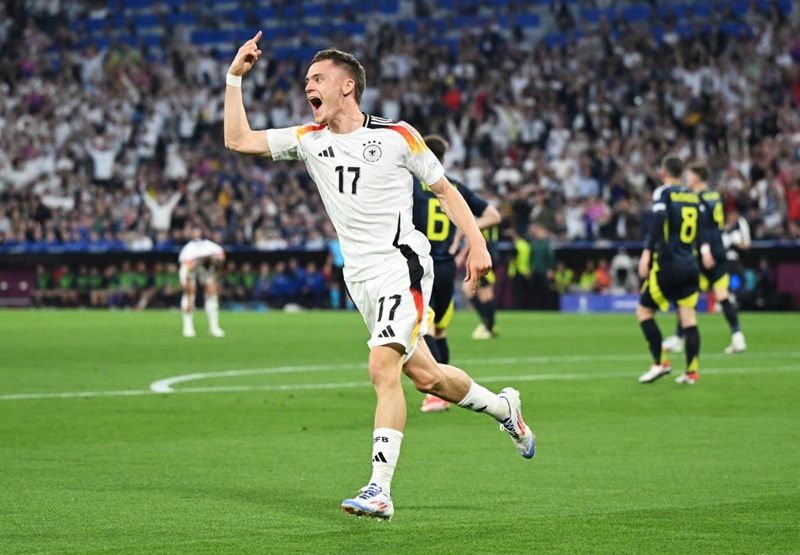 Florian Wirtz thi đấu trong đội hình tuyển quốc gia Đức
