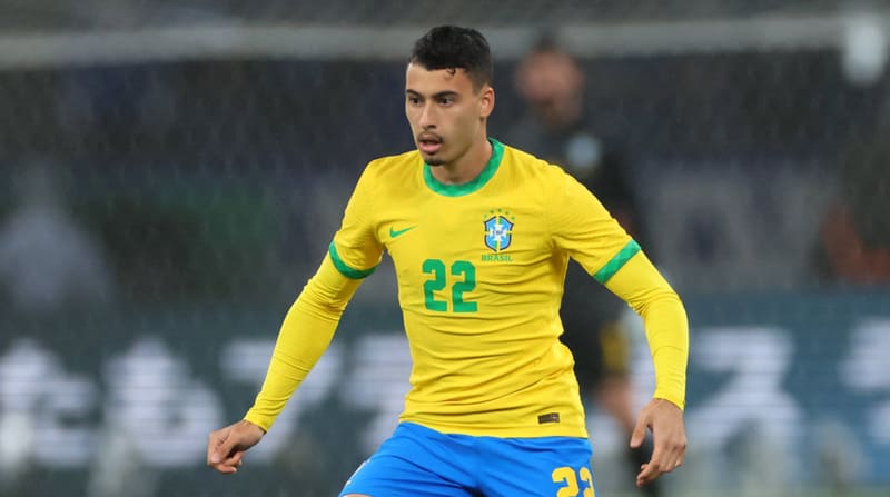 Từ chàng trai vô danh đến niềm tự hào của bóng đá Brazil