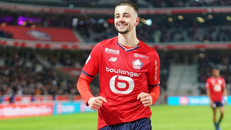 Edon Zhegrova – Tài năng đang nổi của bóng đá Kosovo