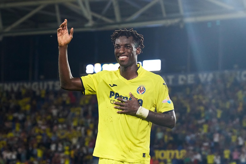 Nicolás Jackson thi đấu cho CD Mirandés dưới dạng cho mượn tại mùa giải 2022