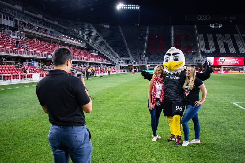 DC United sở hữu linh vật đại bàng Talon