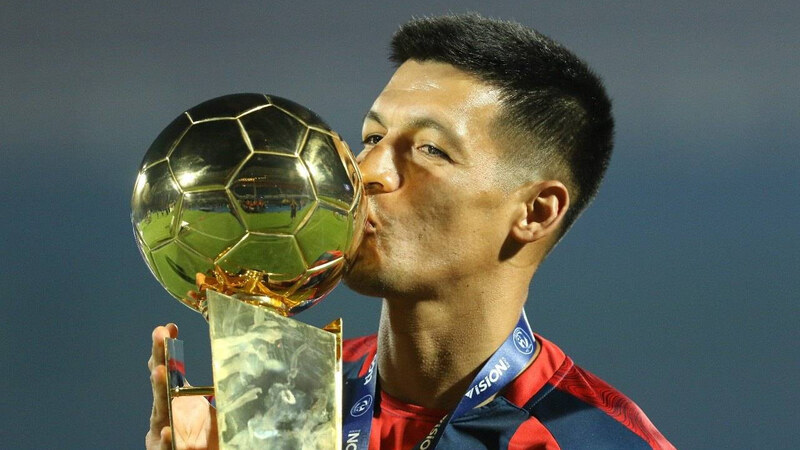 Julio Dos Santos mang vinh quang về cho đội bóng